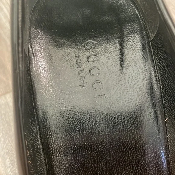 Gucci Black Patent Leather Pumps - Picture 10 of 16